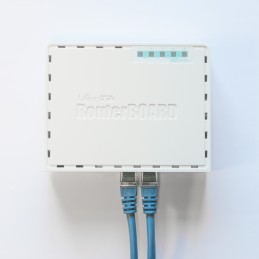 Mikrotik Wired Ethernet Router (No Wifi) RB750Gr3, hEX, Dual Core 880MHz CPU, 256MB RAM, 16 MB (MicroSD), 5xGigabit LAN, USB, PC